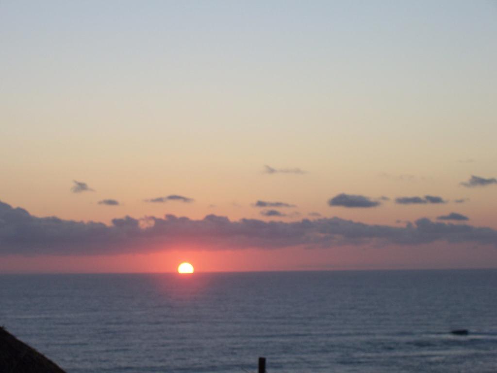 Blue Moon Beach Holiday Resort 이냠바느 객실 사진